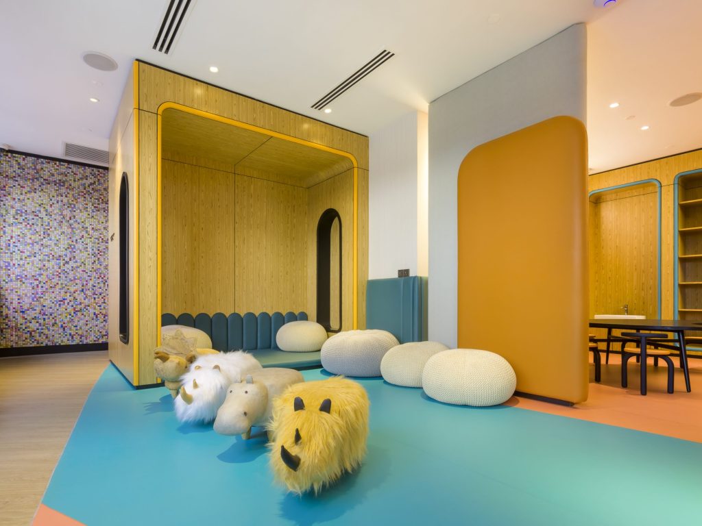 M HOTEL D1 (470)2 copy